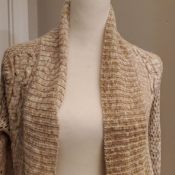MOD cream and tan sweater, M - Picture 2 of 7